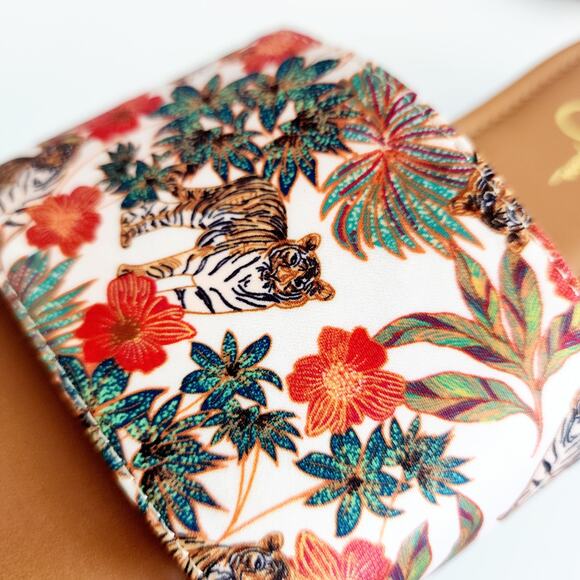 Jessica Simpson Tropical Jungle Tiger Print Beige & Tan Sandals Flats Size 9.5 - Picture 3 of 7